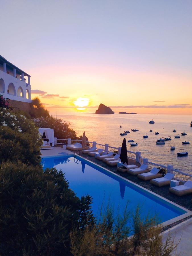 La Piazza Luxury Hotel & Spa Panarea Exterior foto