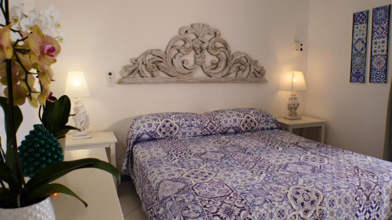 La Piazza Luxury Hotel & Spa Panarea Exterior foto