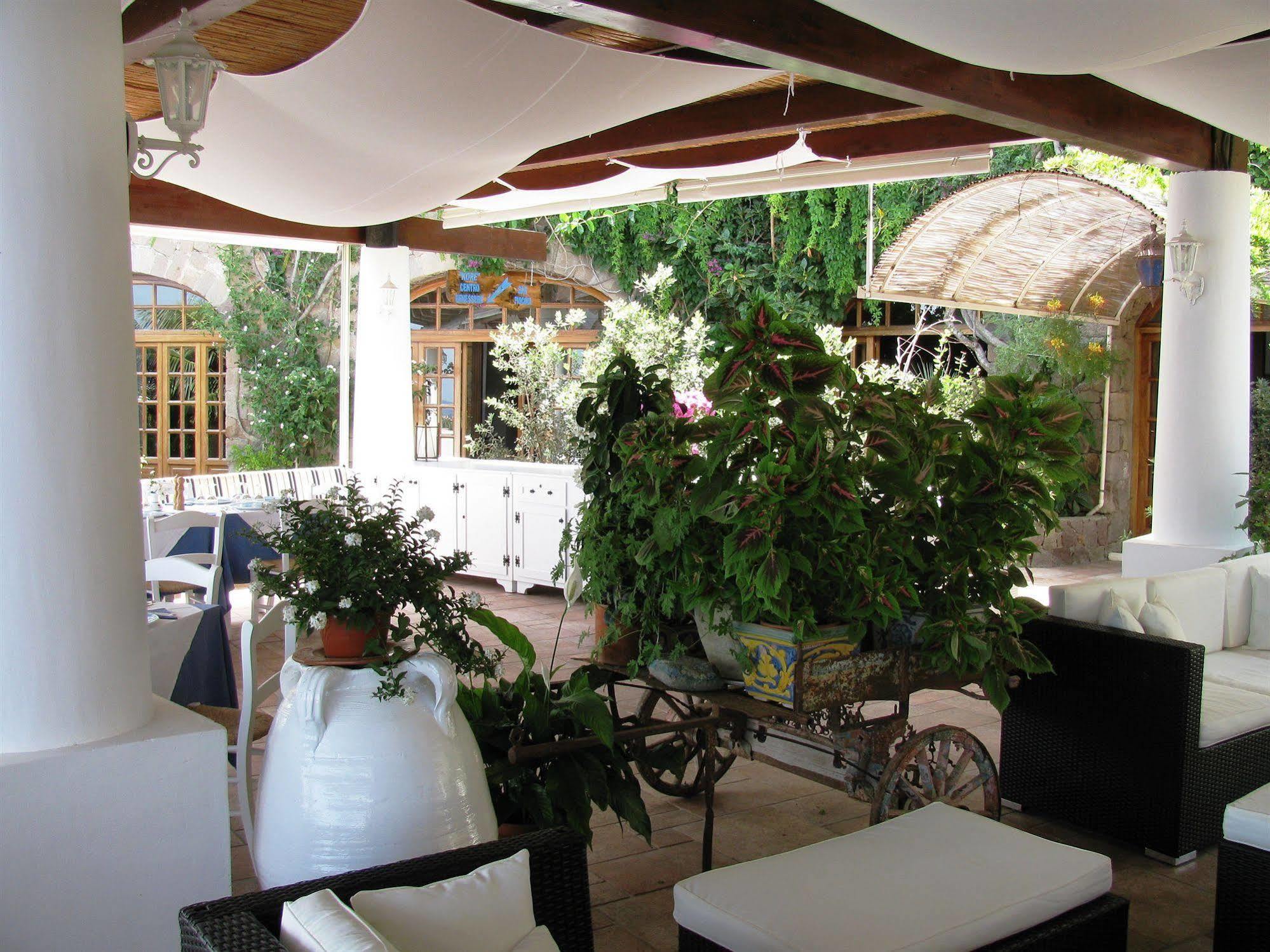 La Piazza Luxury Hotel & Spa Panarea Exterior foto